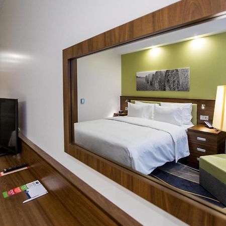 מלון Hampton By Hilton ברסט מראה חיצוני תמונה