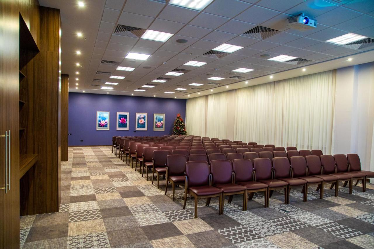 מלון Hampton By Hilton ברסט מראה חיצוני תמונה